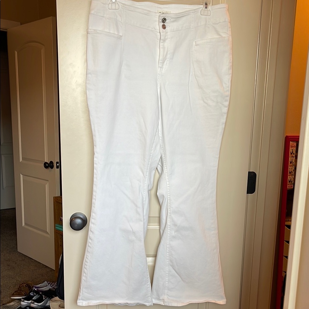 Maurices White Flare Wide Leg Jeans with Classic Denim Style